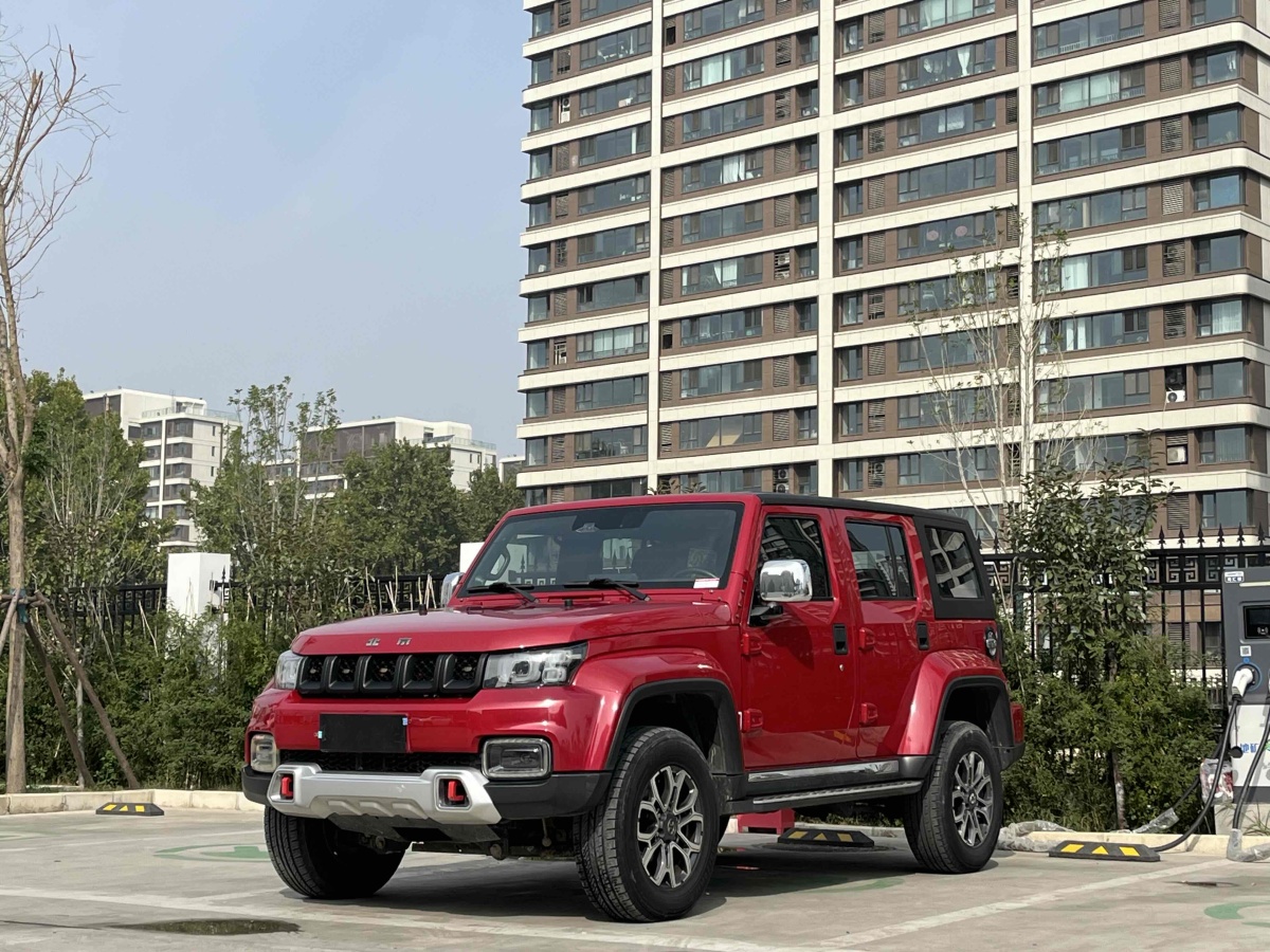 北京 BJ40  2019款  PLUS 2.3T 自動(dòng)四驅(qū)尊享版 國(guó)VI圖片