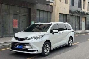 賽那SIENNA 豐田 2.5L混動(dòng) 鉑金版