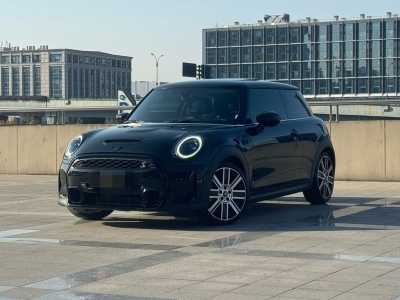 2023年2月 MINI MINI 2.0T COOPER S 藝術(shù)家圖片