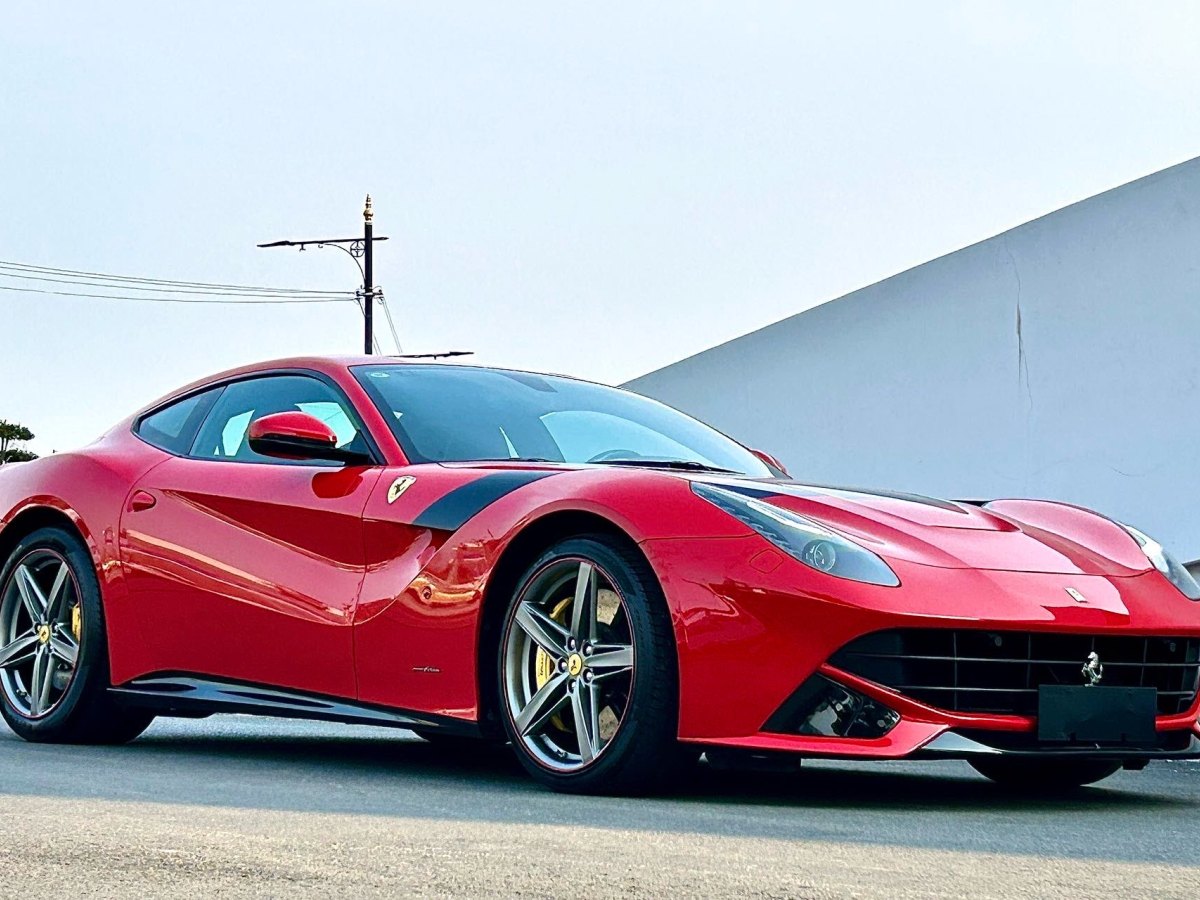 法拉利 F12berlinetta  2013款 6.3L 標準型圖片