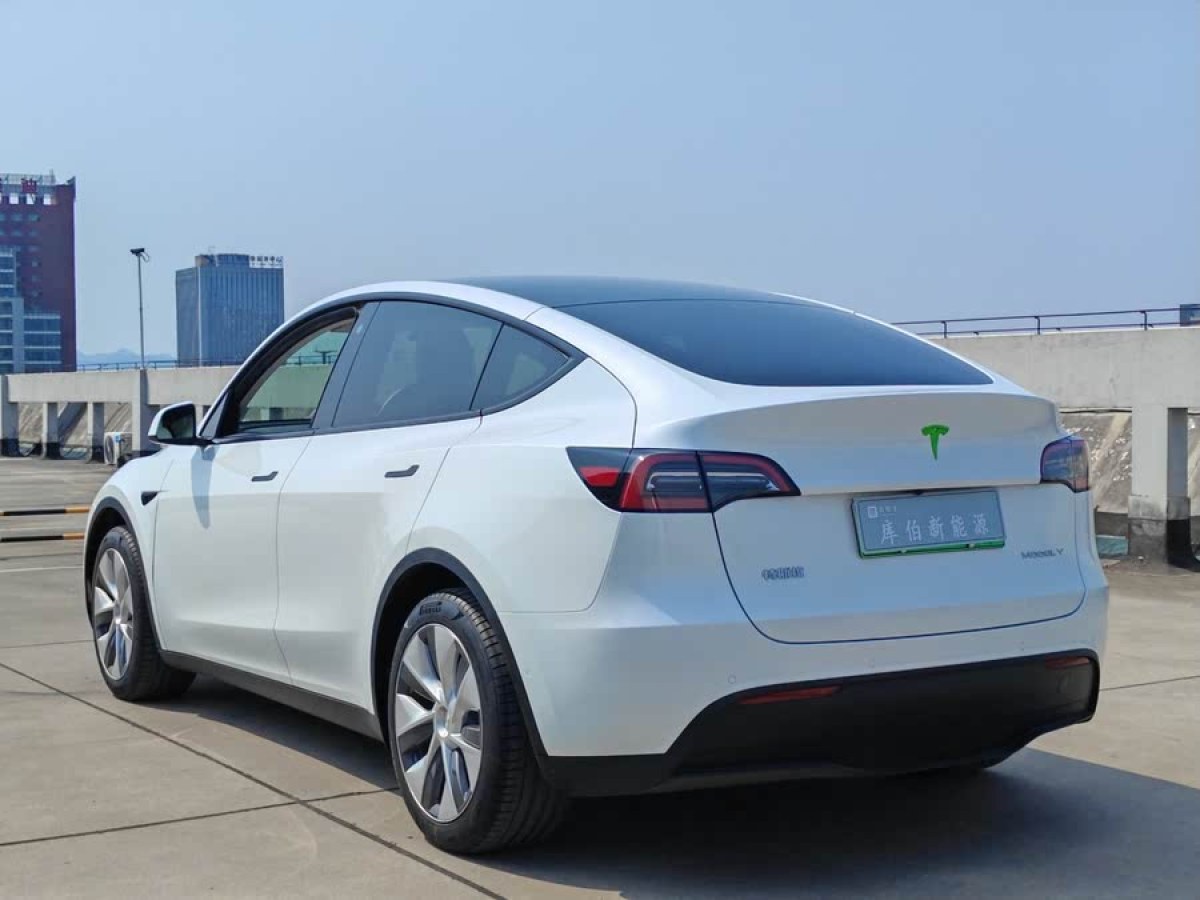 特斯拉 Model Y  2022款 改款 后輪驅(qū)動(dòng)版圖片