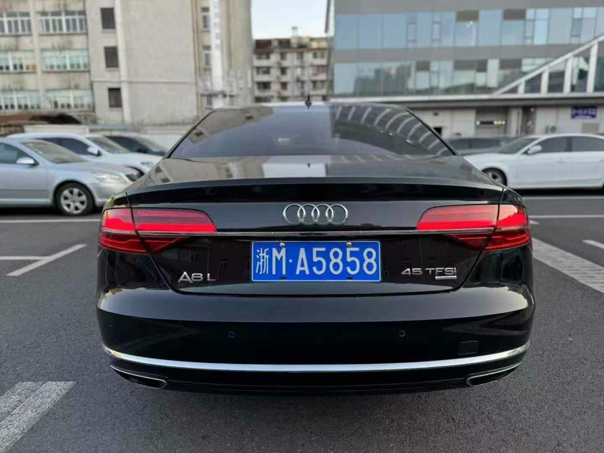 奧迪 奧迪TT  2015款 TT Coupe 45 TFSI quattro 復(fù)仇者聯(lián)盟決勝版圖片