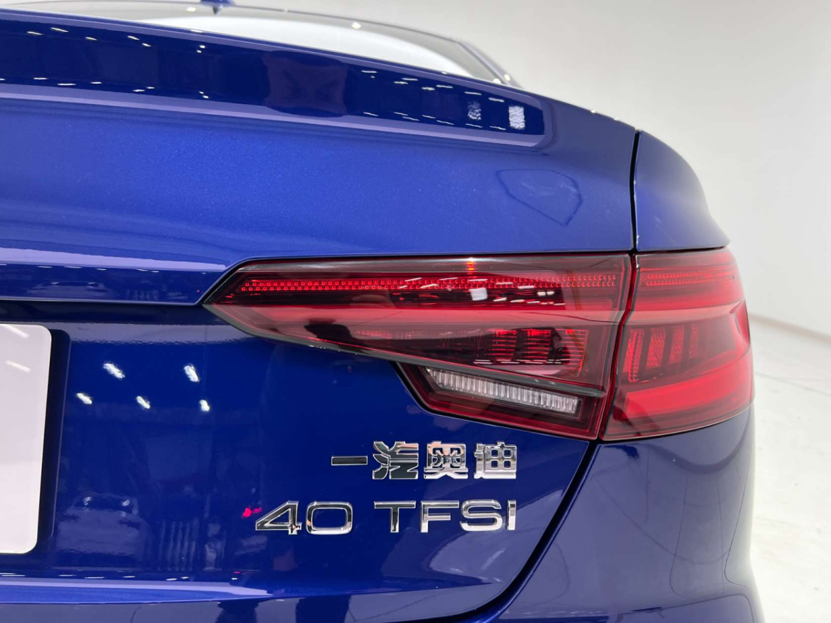 奧迪 奧迪A4L  2018款 30周年年型 40 TFSI 時尚型圖片