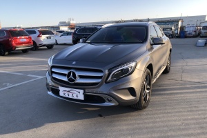 奔馳GLA 奔馳 GLA 220 4MATIC 時(shí)尚型