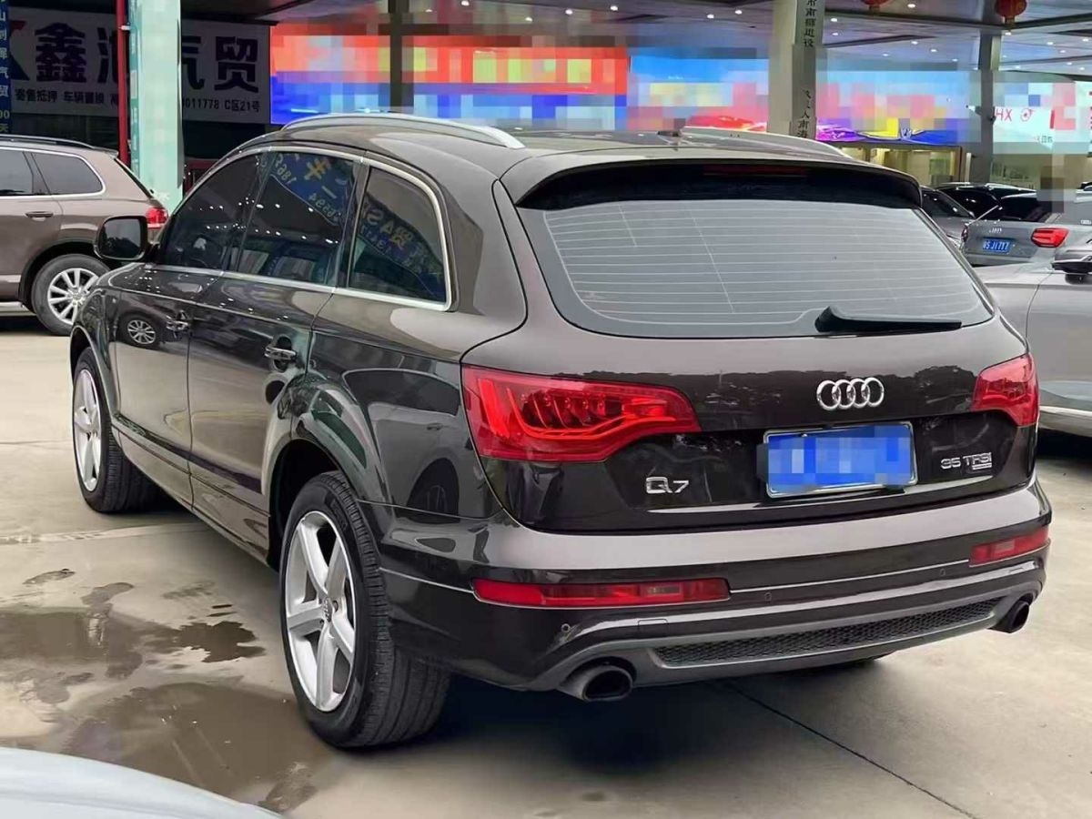 奧迪 奧迪Q7  2015款 Q7 35TDI quattro 卓越版圖片