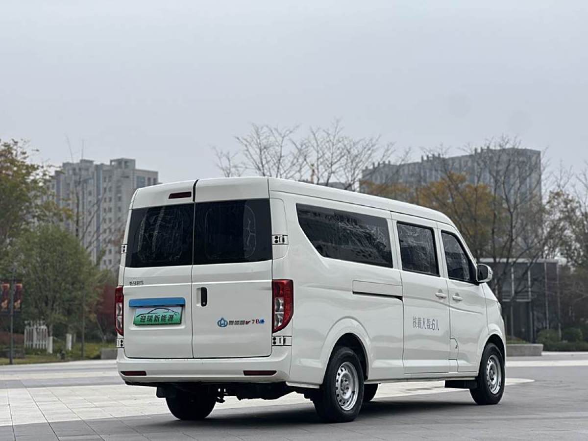 長(zhǎng)安跨越 跨越星V7EV  2024款 251km 對(duì)開(kāi)門(mén)豪華型 6座圖片