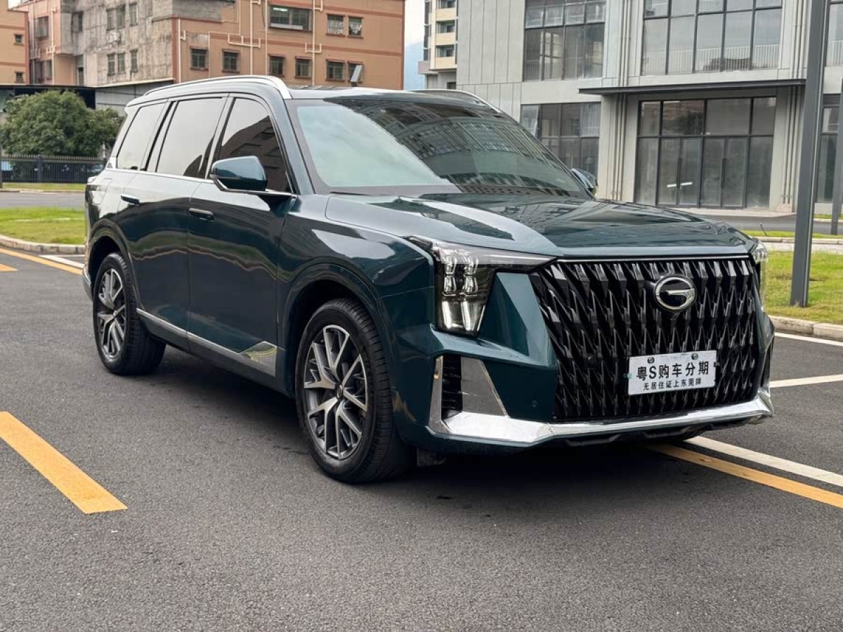 廣汽傳祺 GS8  2022款 雙擎系列 2.0TM 兩驅(qū)尊貴版 （六座）圖片