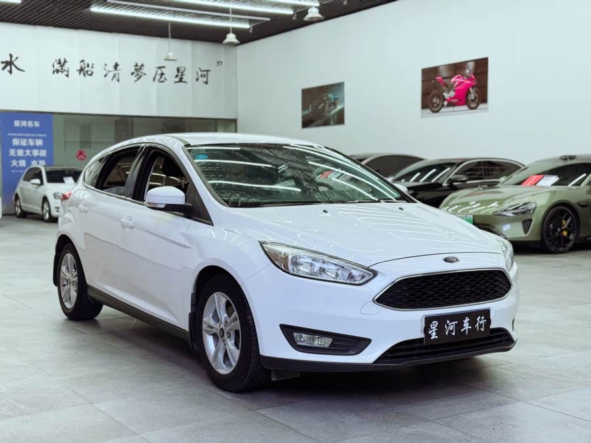 福特 福克斯  2017款 兩廂 1.6L 自動舒適型智行版圖片