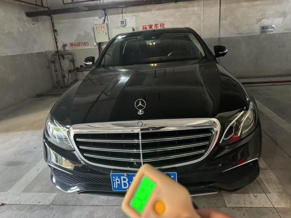 奔馳 奔馳E級(jí)  2022款 改款 E 300 L 時(shí)尚型圖片