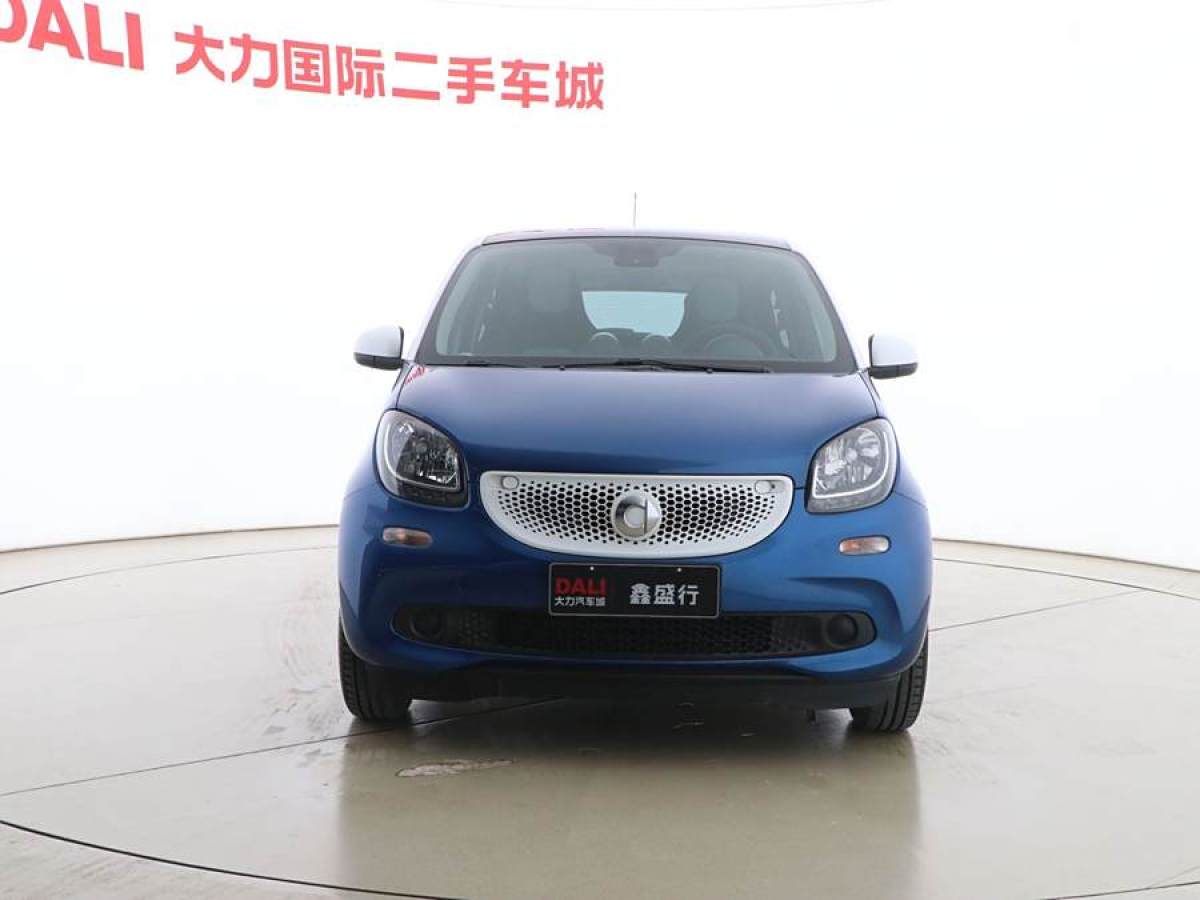 smart forfour  2016款 1.0L 52千瓦激情版圖片