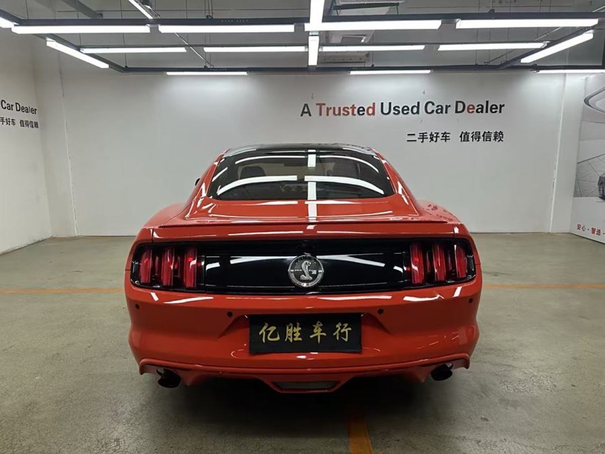 福特 Mustang  2016款 2.3T 運(yùn)動(dòng)版圖片