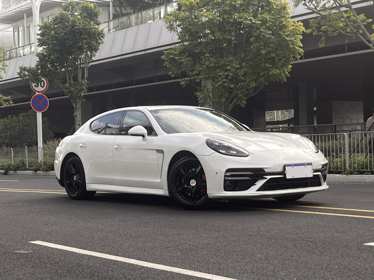 2012年8月保時(shí)捷 Panamera  2010款 Panamera 3.6L