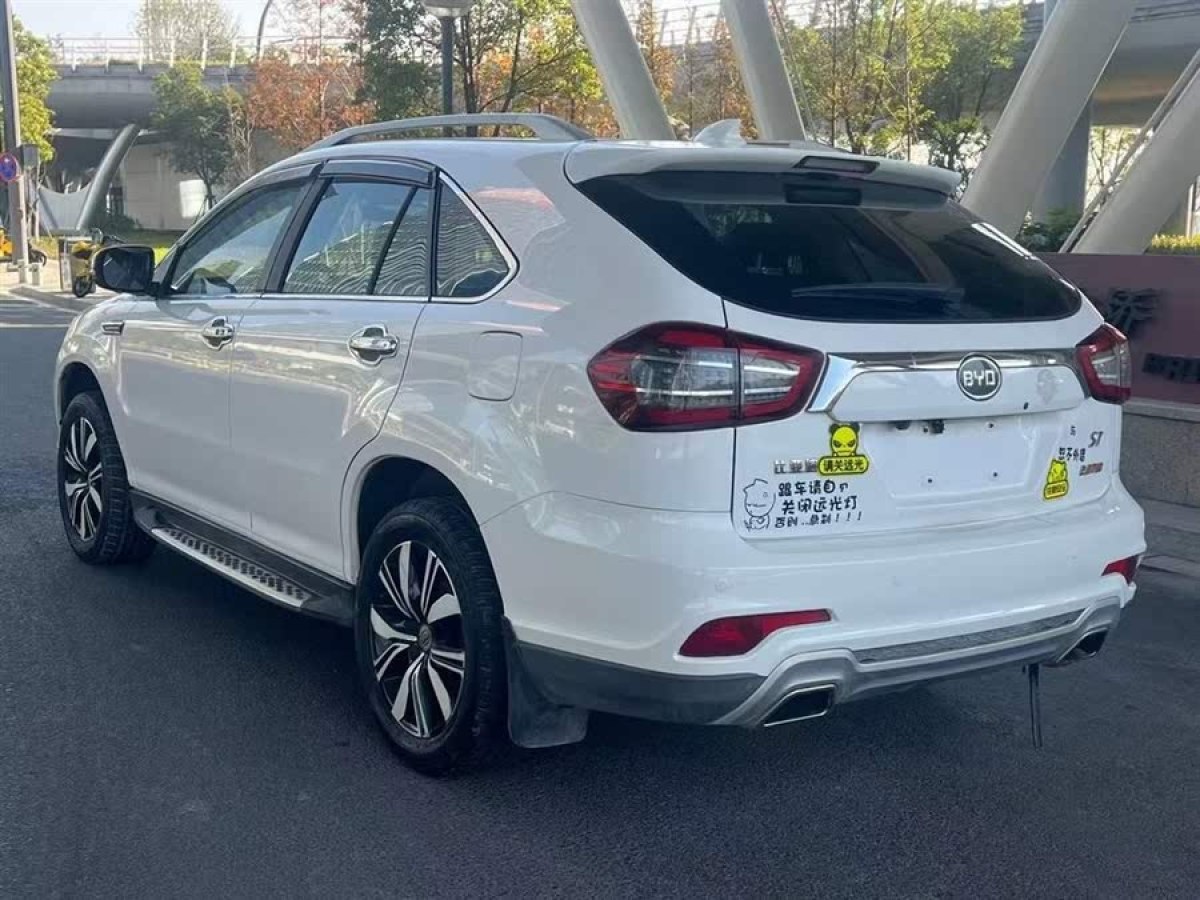 比亞迪 S7  2015款 2.0T 升級版 自動尊貴型圖片