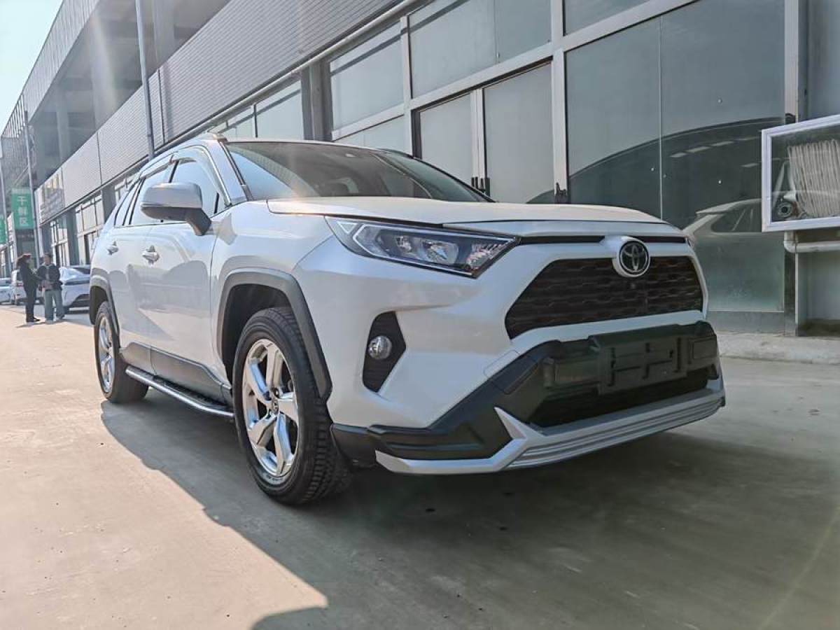 豐田 RAV4榮放  2020款 2.0L CVT四驅(qū)風(fēng)尚版圖片