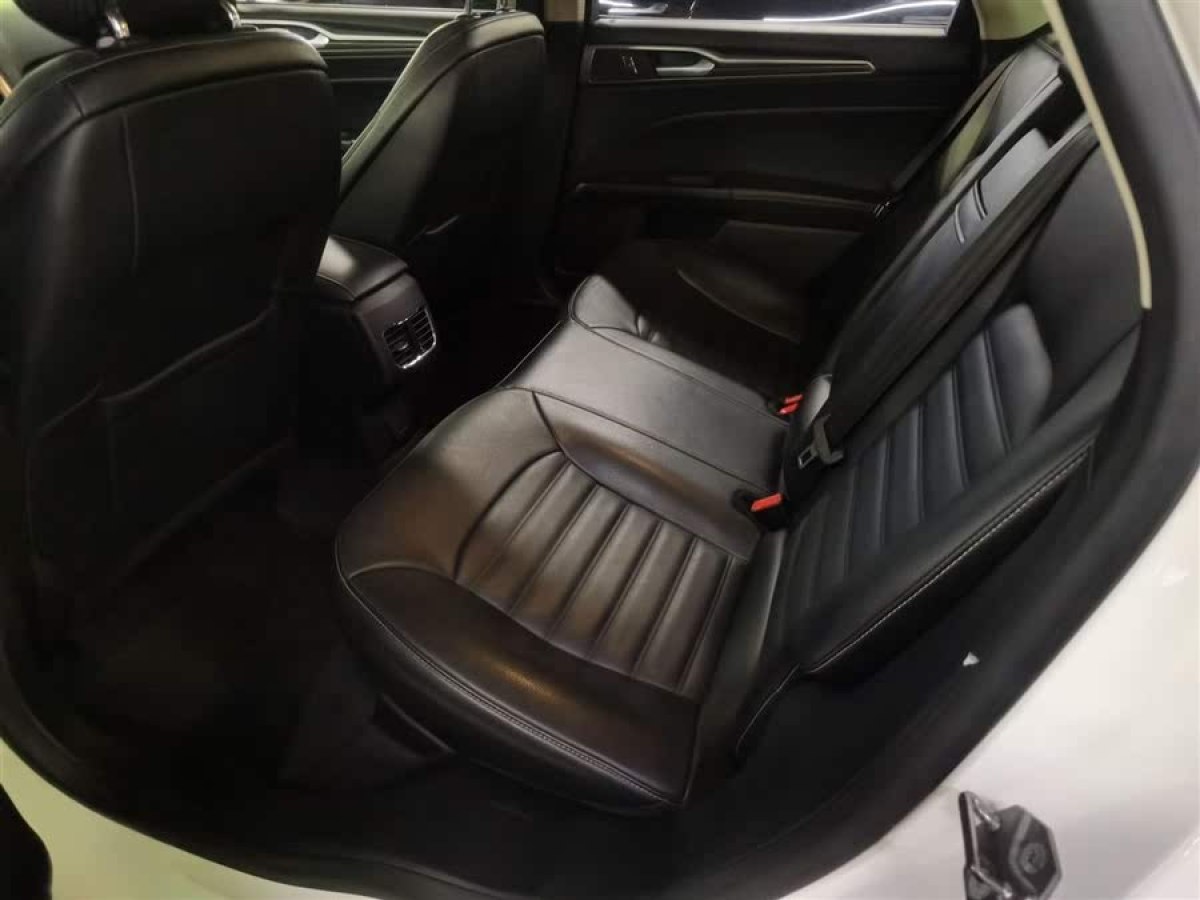 福特 蒙迪歐  2018款 EcoBoost 180 時(shí)尚型圖片