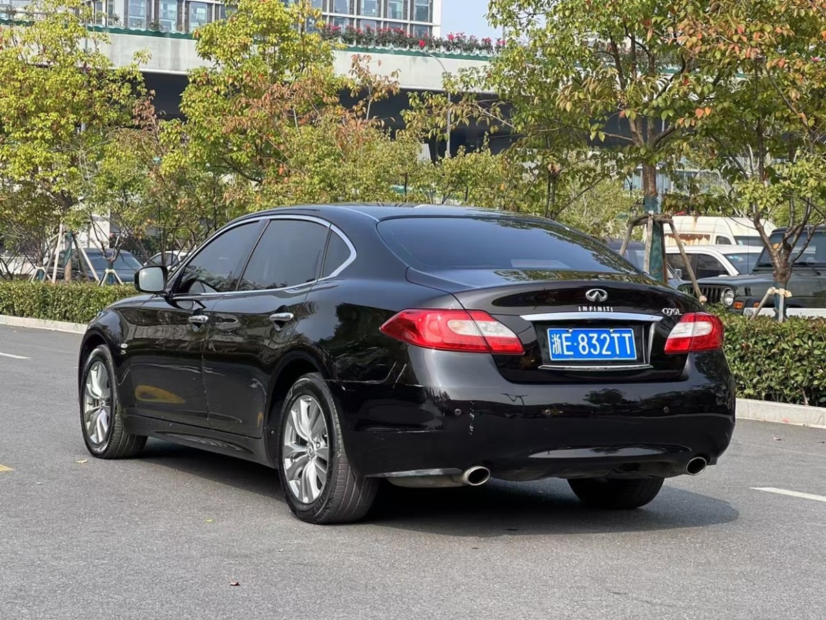 英菲尼迪 Q70  2013款 Q70L 2.5L 雅致版圖片