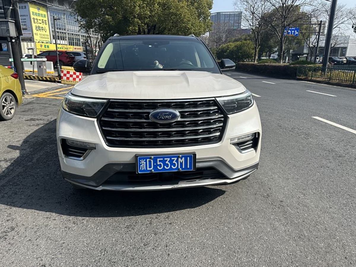 福特 探險(xiǎn)者  2020款 EcoBoost 285 四驅(qū)風(fēng)尚版 6座圖片