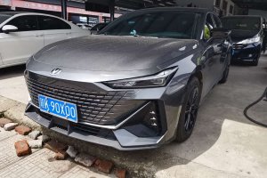 長安UNI-V 長安 1.5T 尊貴型