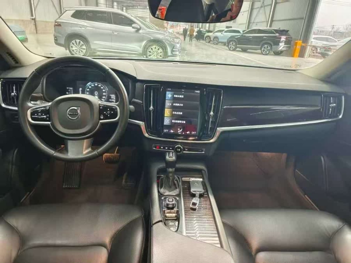 沃爾沃 S90  2017款 T4 智遠(yuǎn)版圖片