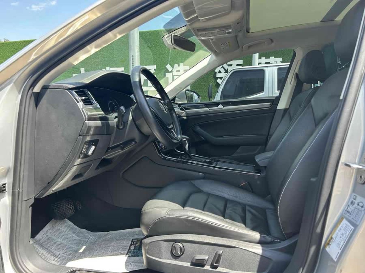 大眾 輝昂  2019款  380TSI 兩驅(qū)商務版 國V圖片