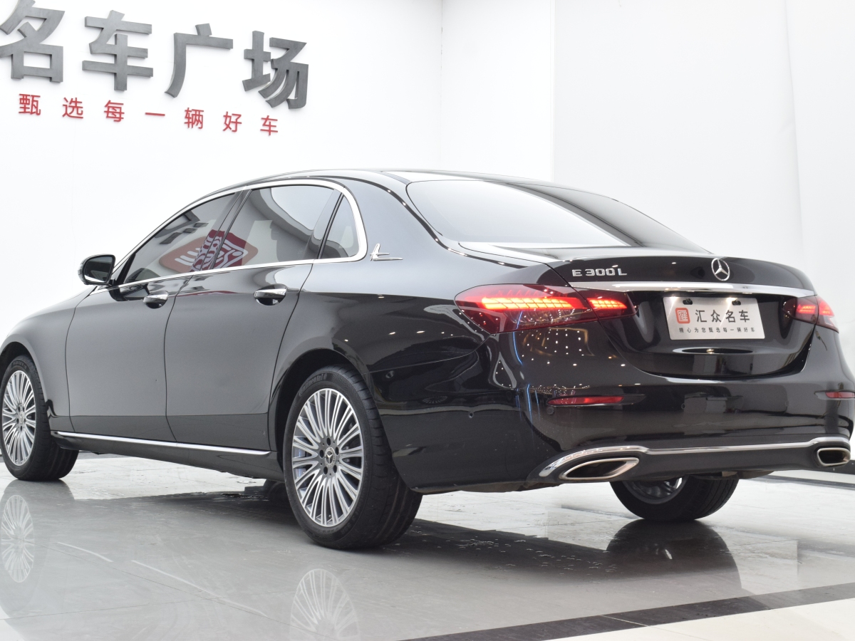 奔馳 奔馳E級(jí)  2021款 改款 E 300 L 豪華型圖片