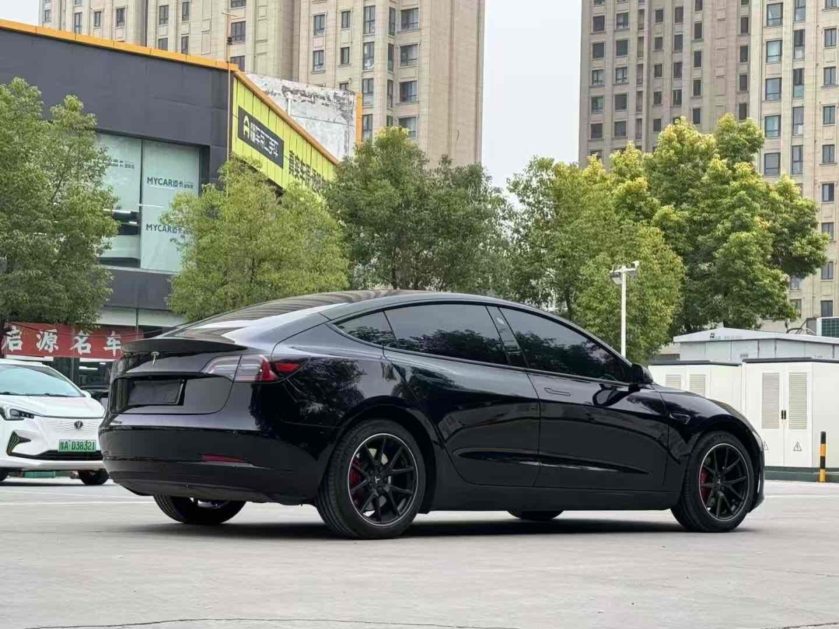 特斯拉 Model Y  2022款 改款 后輪驅(qū)動(dòng)版圖片