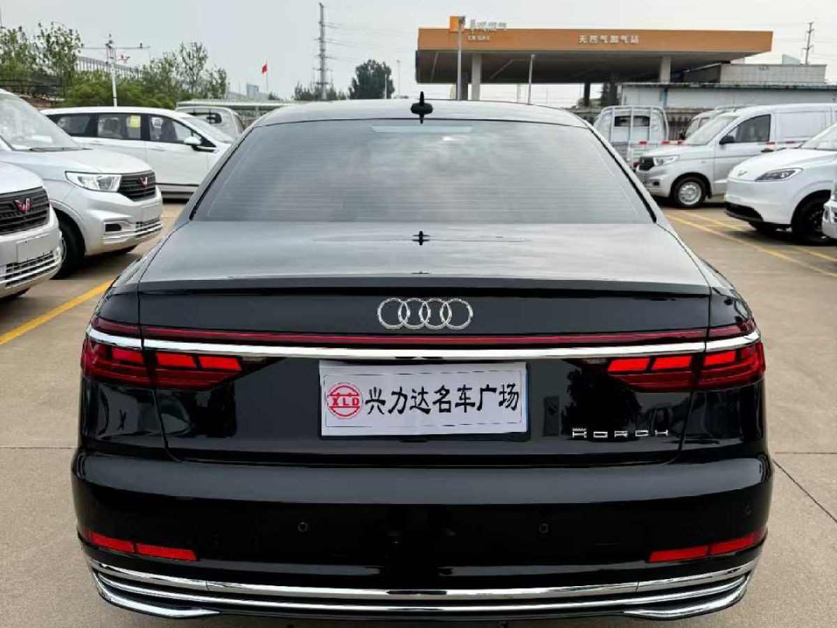 奧迪 奧迪A8  2022款 A8L Horch創(chuàng)始人版 傳奇型圖片