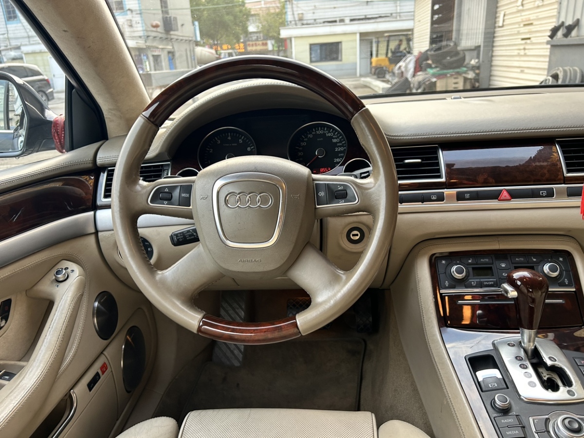 奧迪 奧迪A8  2009款 A8L 6.0 W12 quattro 旗艦型圖片