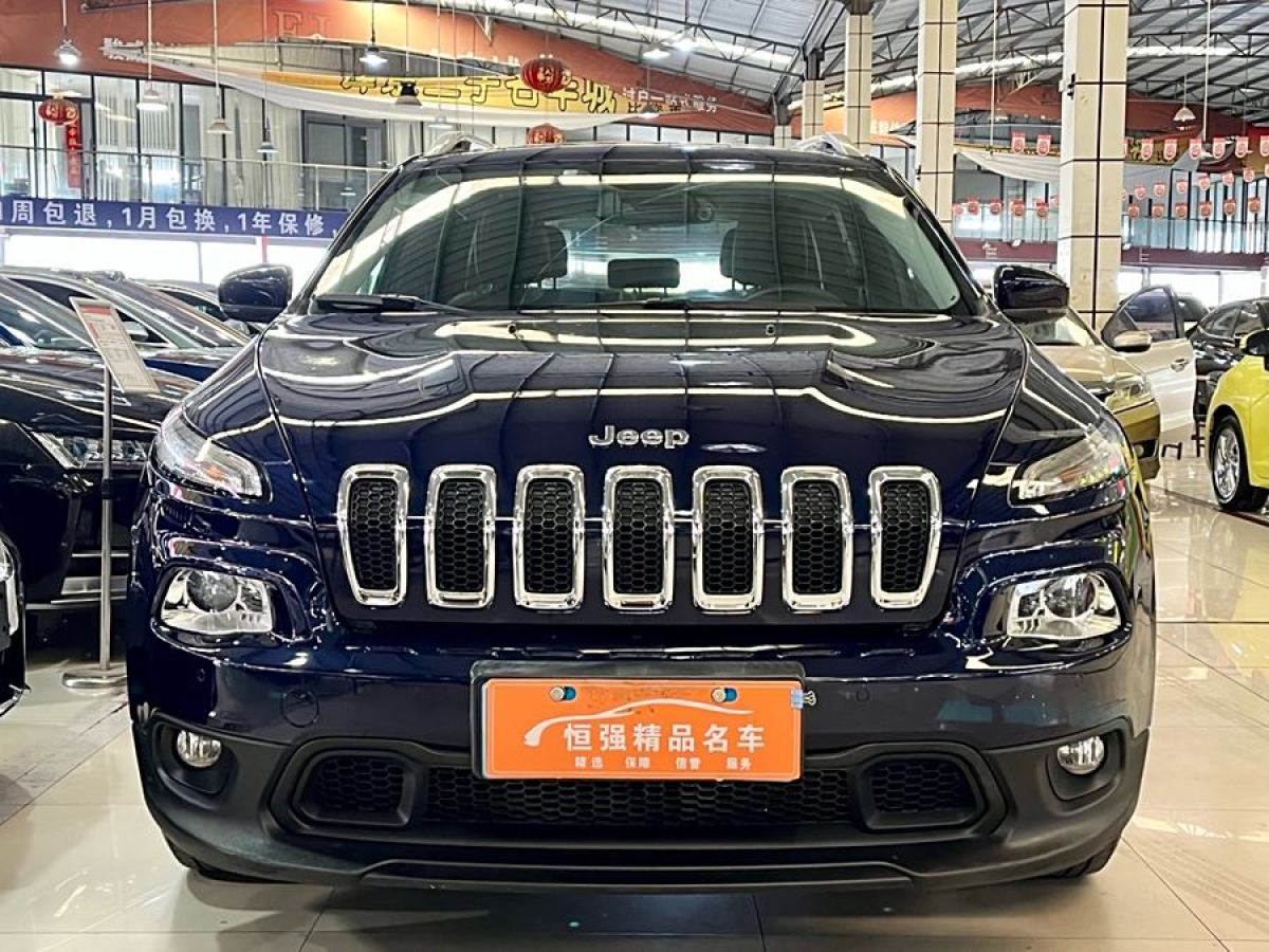 Jeep 自由光  2017款 2.4L 領(lǐng)先智能版圖片