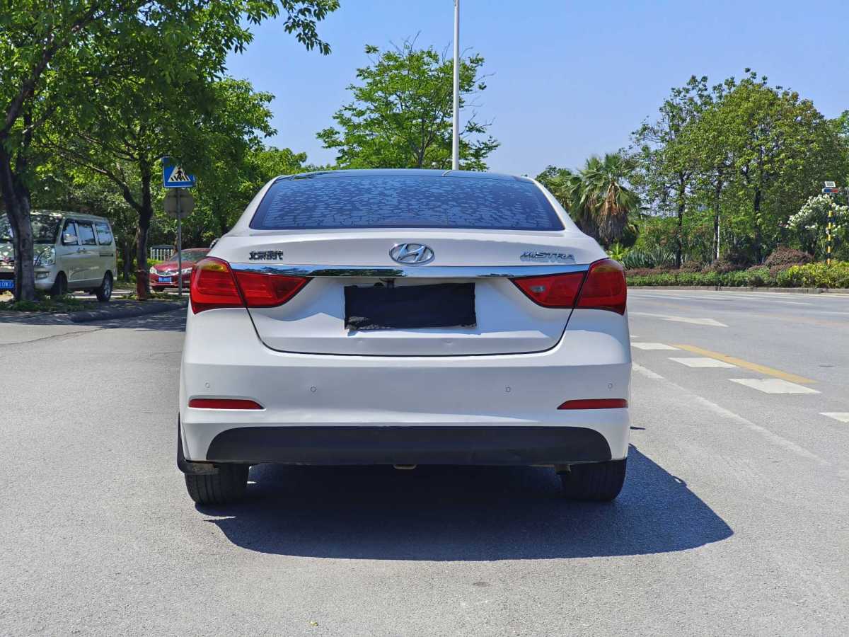 2015年3月現(xiàn)代 名圖  2014款 1.8L 自動(dòng)智能型GLS