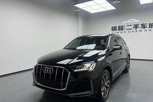 奥迪Q7 奥迪 45 TFSI quattro S line运动型