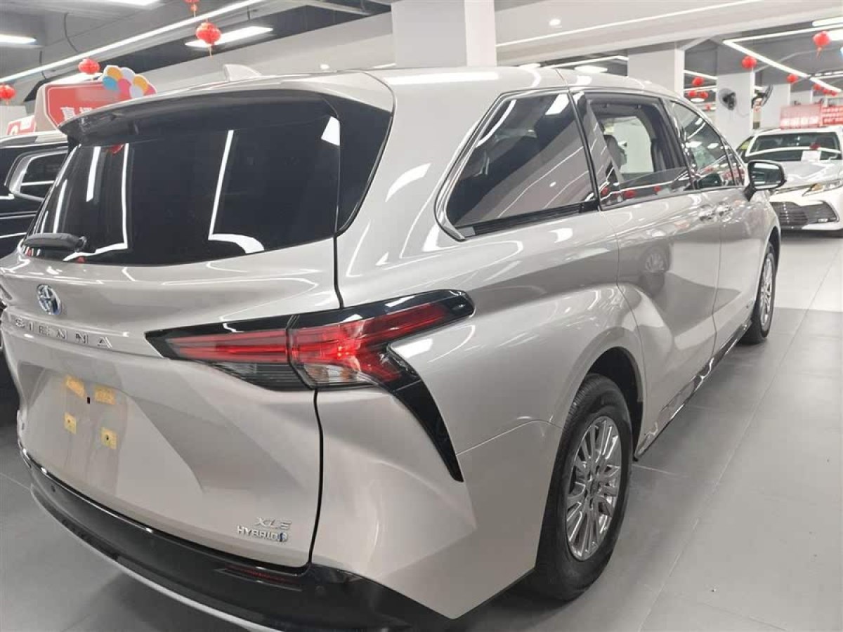 豐田 賽那SIENNA  2023款 2.5L混動 豪華版圖片