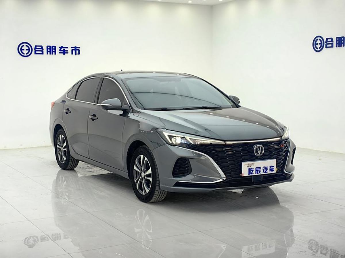 長(zhǎng)安 逸動(dòng)  2021款 PLUS 藍(lán)鯨NE 1.4T GDI DCT尊貴型圖片