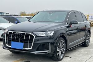 奥迪Q7 奥迪 55 TFSI quattro S line运动型