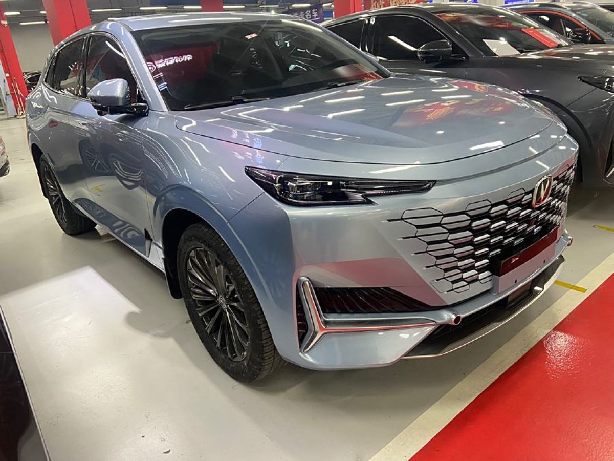 長(zhǎng)安 長(zhǎng)安UNI-K  2021款 2.0T 尊貴型圖片