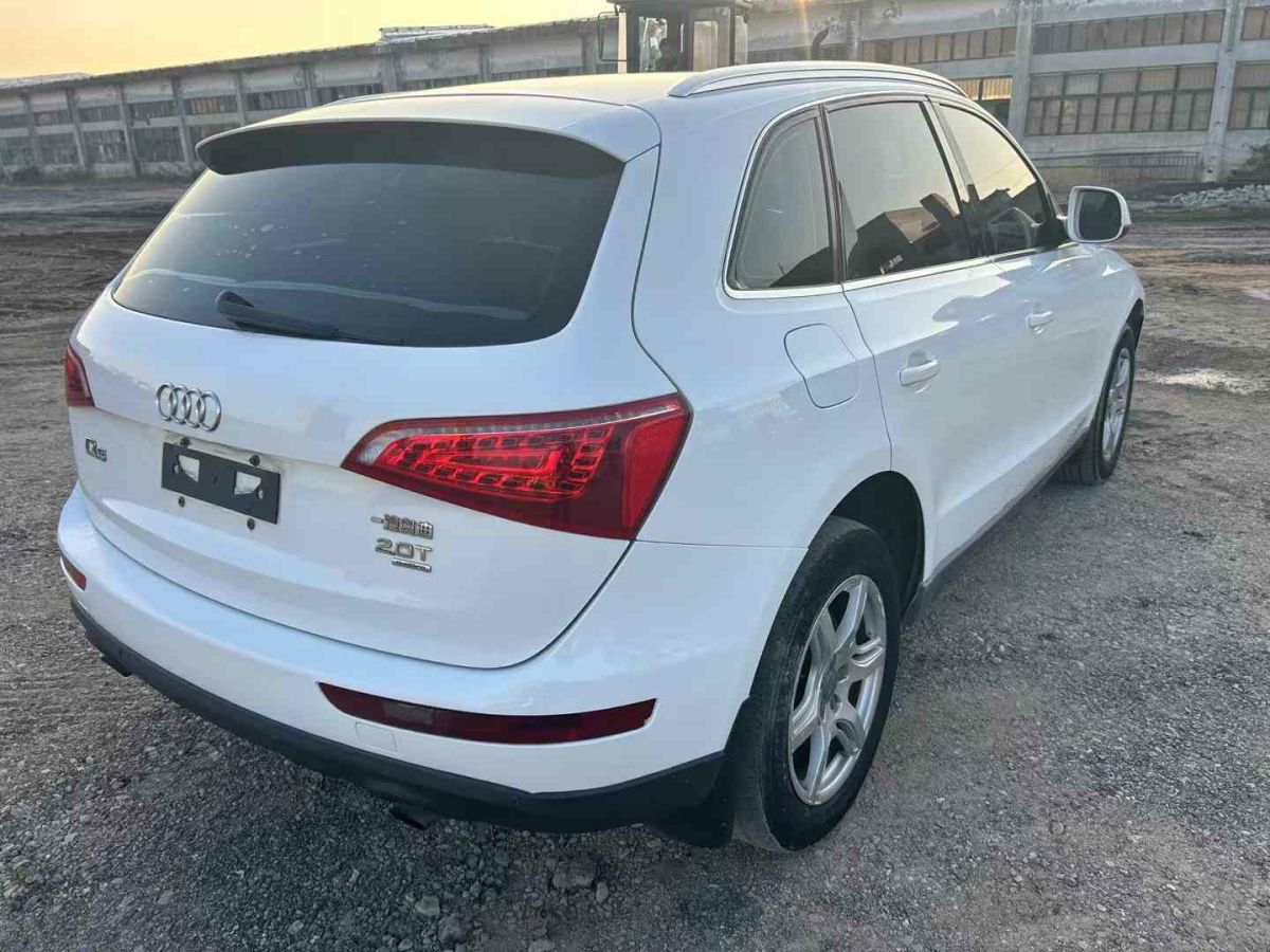 奧迪 奧迪Q5  2010款 Q5 2.0TSI 首發(fā)限量版運動版圖片