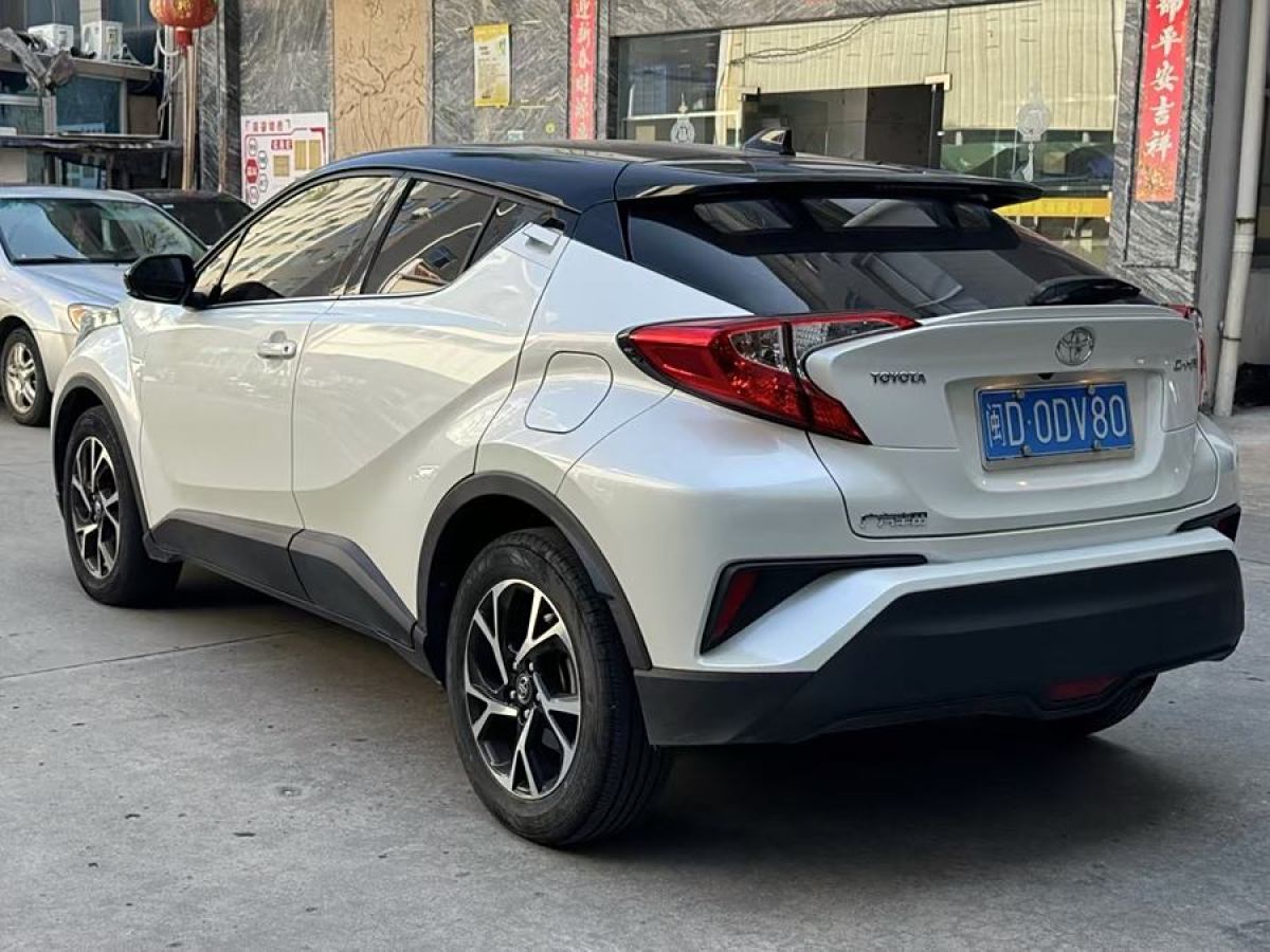 豐田 C-HR  2021款 2.0L 豪華版圖片