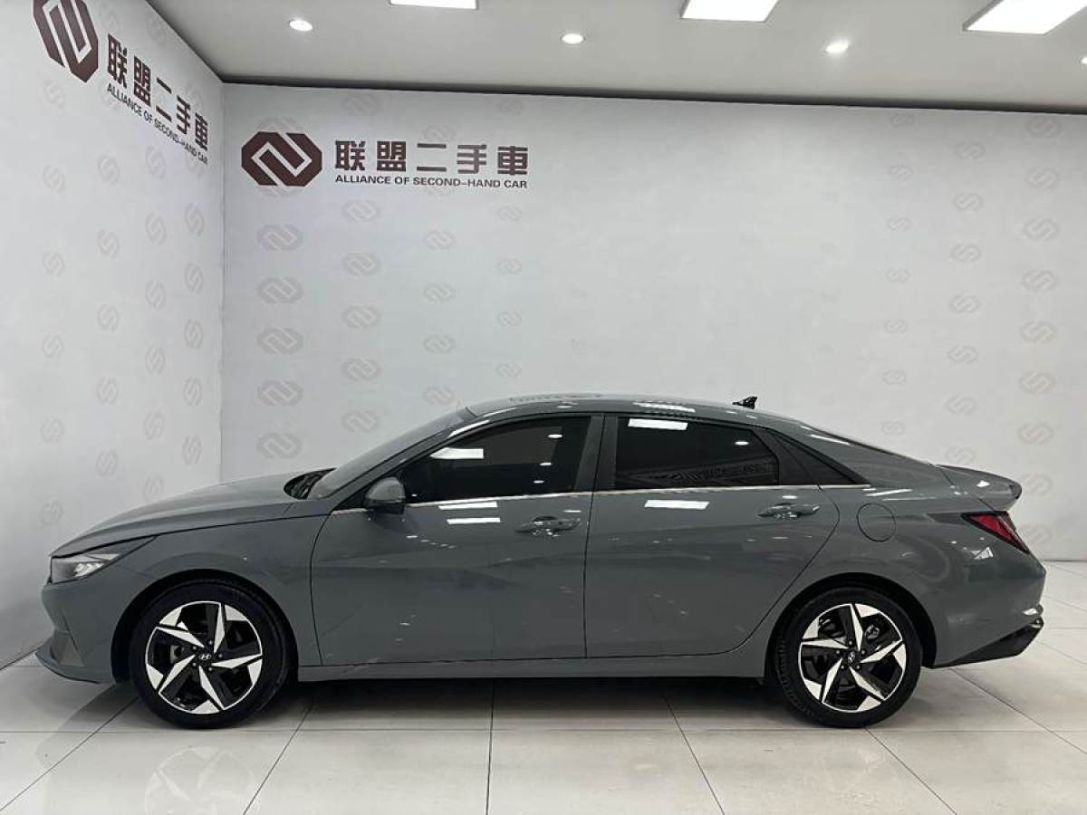 現(xiàn)代 伊蘭特  2022款 1.5L CVT LUX尊貴版圖片