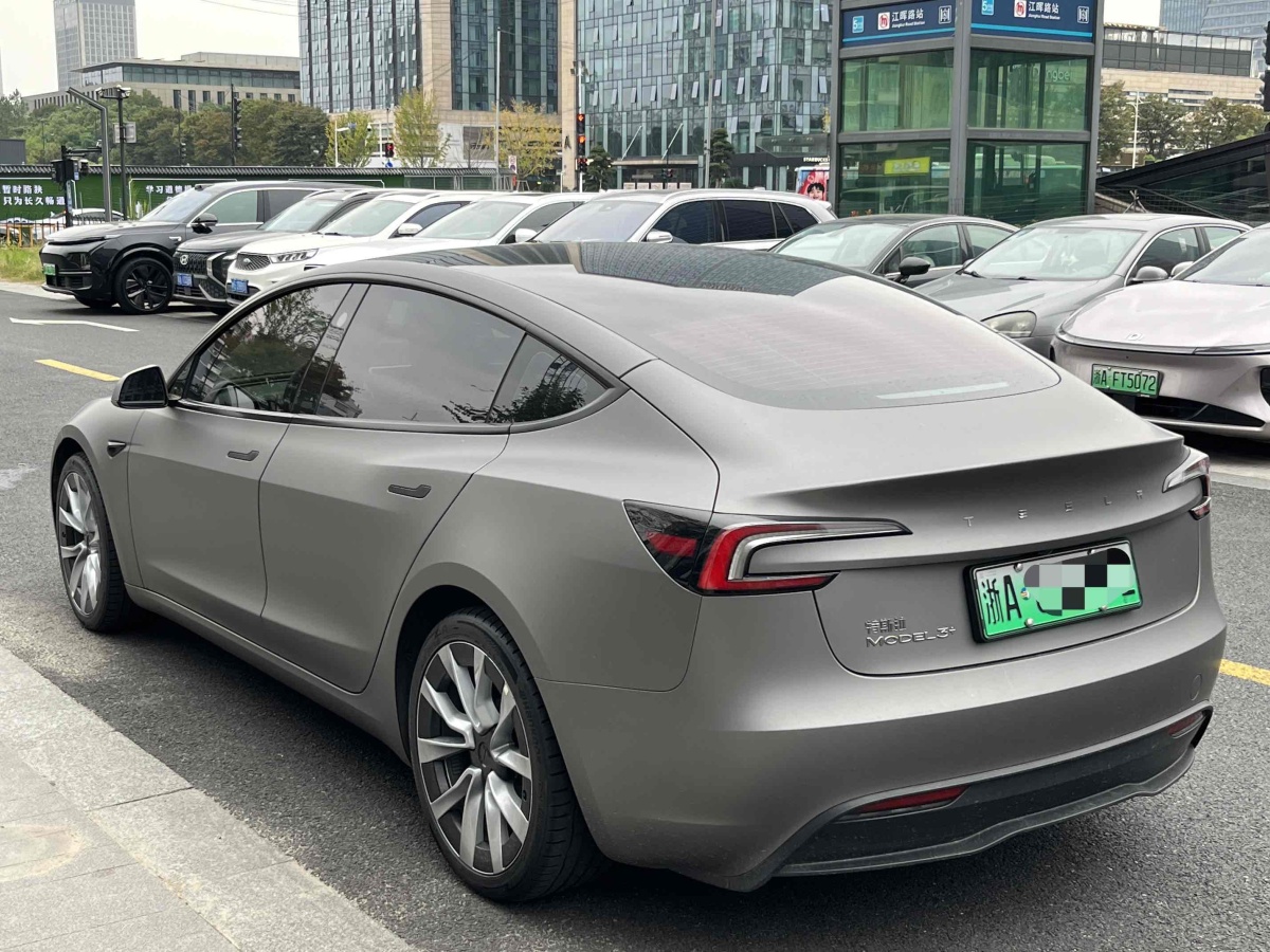 特斯拉 Model Y  2023款 長續(xù)航煥新版 雙電機(jī)全輪驅(qū)動(dòng)圖片