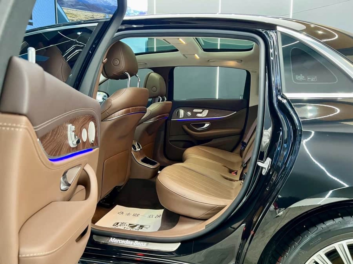 奔馳 奔馳E級  2023款 改款 E 300 L 豪華型圖片