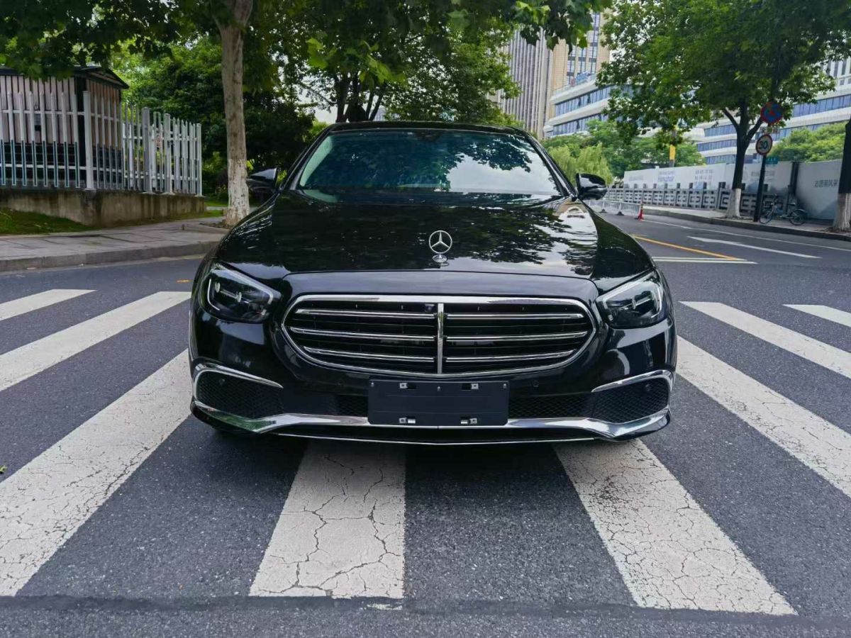 奔馳 奔馳E級  2023款 E 300 L 豪華型圖片