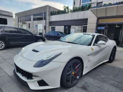 2014年6月 法拉利 F12berlinetta 6.3L 標(biāo)準(zhǔn)型圖片