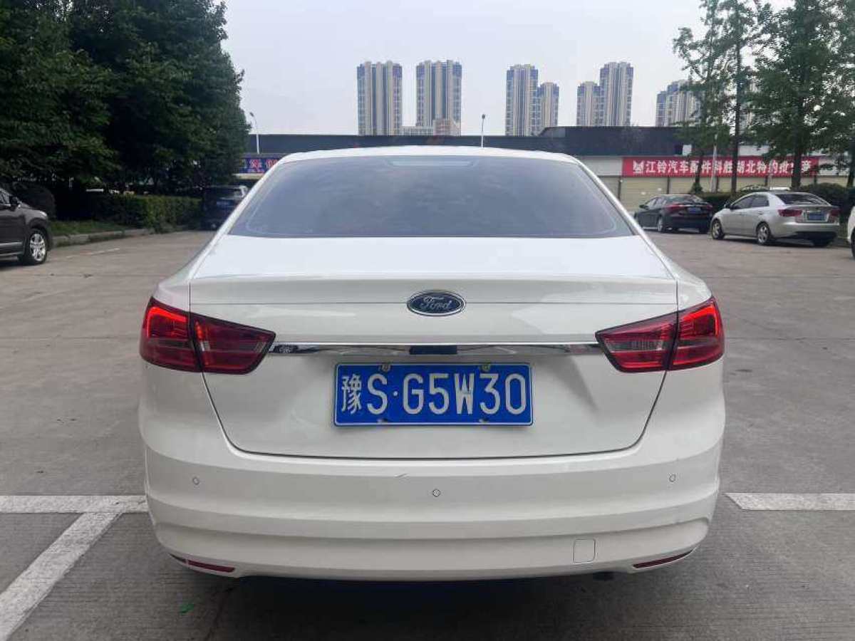 福特 福睿斯  2015款 1.5L 自動時尚型圖片