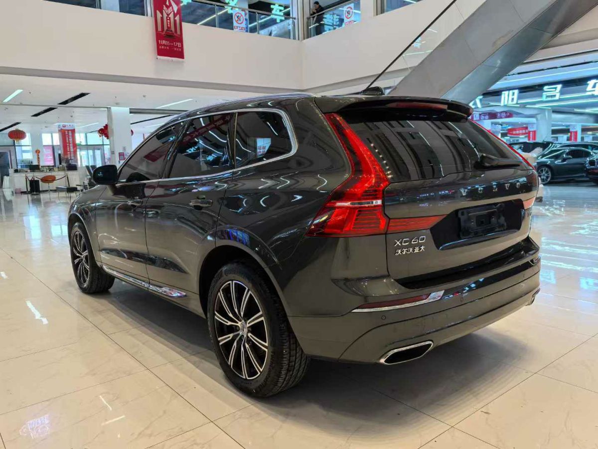 沃爾沃 XC60  2021款 T4 智行豪華版圖片