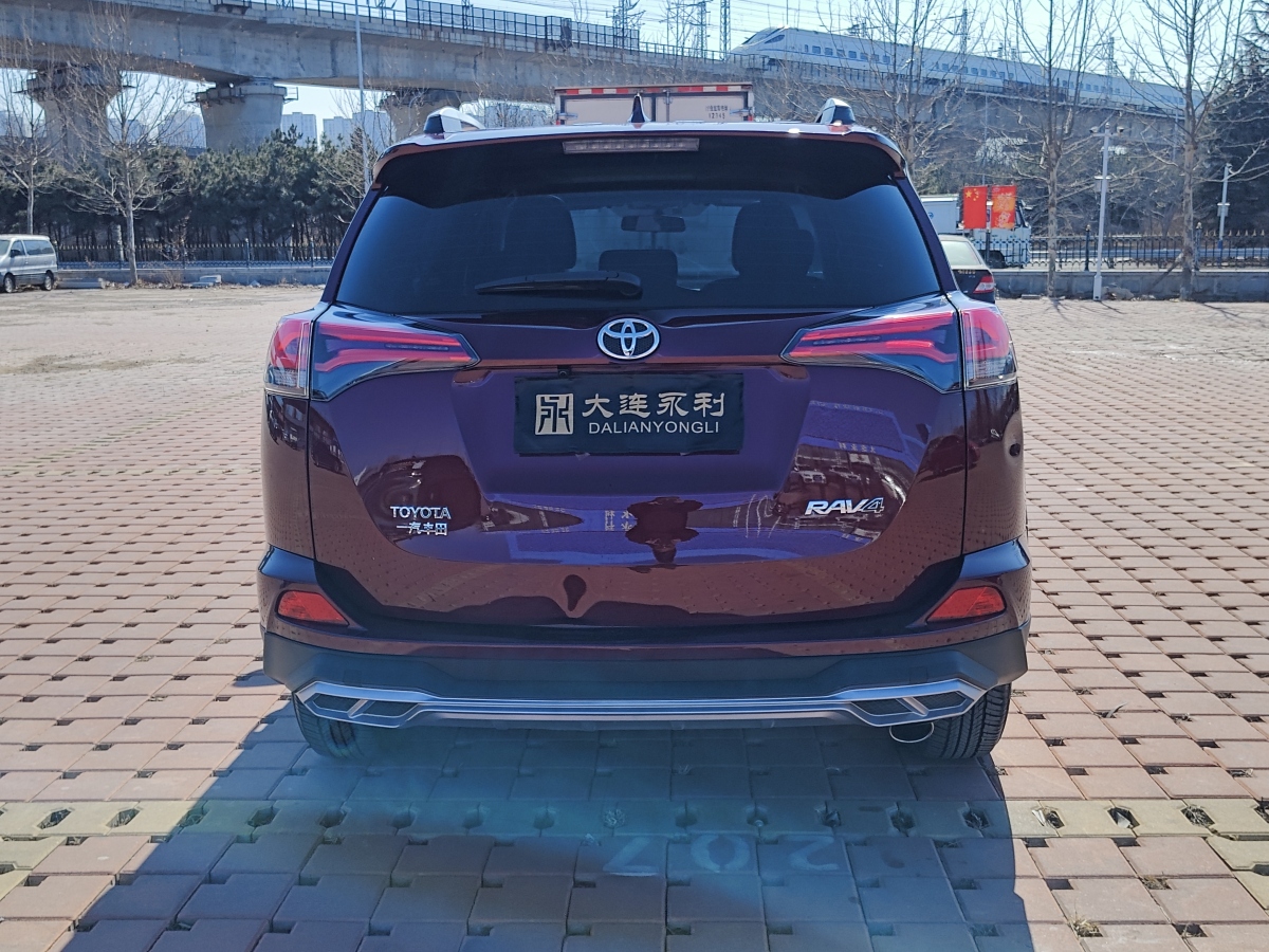 2019年4月豐田 RAV4  2019款 榮放 2.0L CVT兩驅(qū)先鋒版