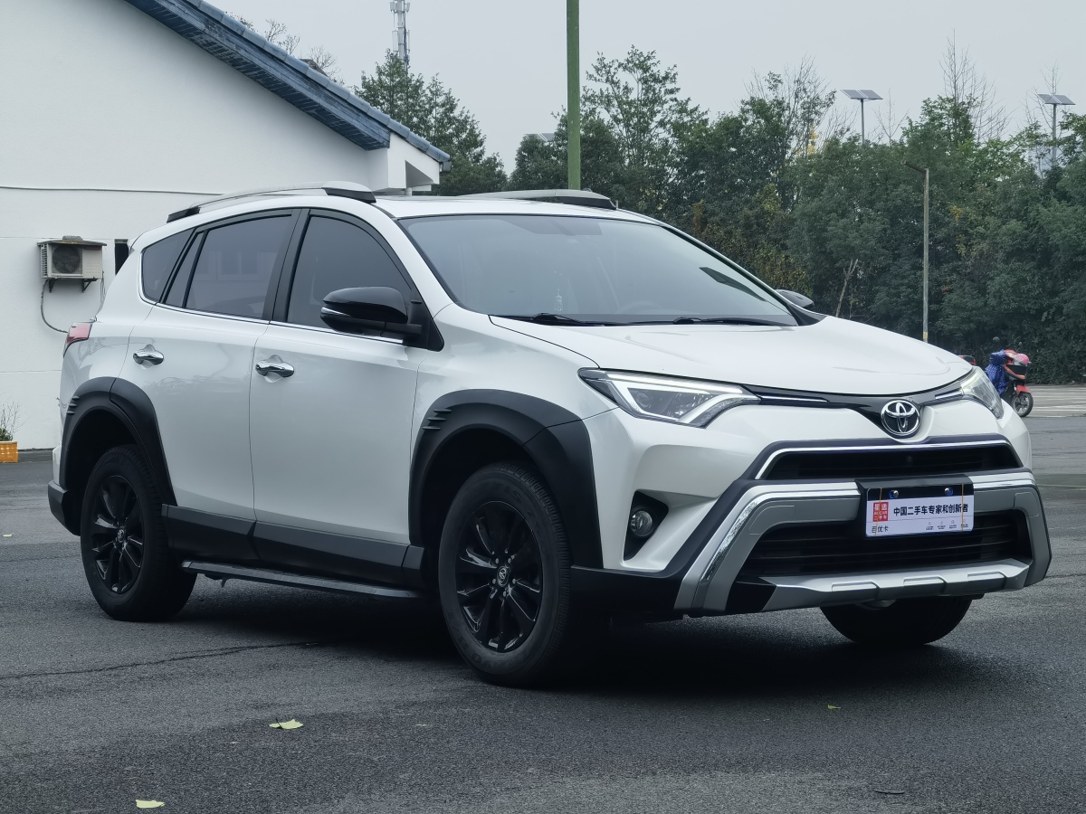 豐田 RAV4榮放  2019款 2.0L CVT兩驅(qū)風(fēng)尚X限量版 國(guó)VI圖片