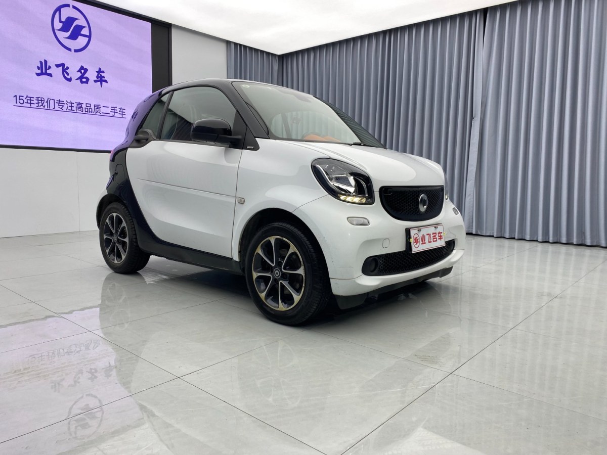 smart fortwo  2015款 1.0L 52千瓦硬頂激情版圖片