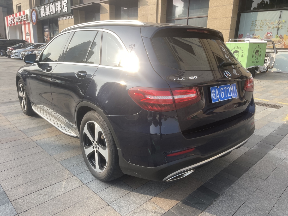 奔馳 奔馳GLC  2018款 改款 GLC 260 4MATIC 豪華型圖片