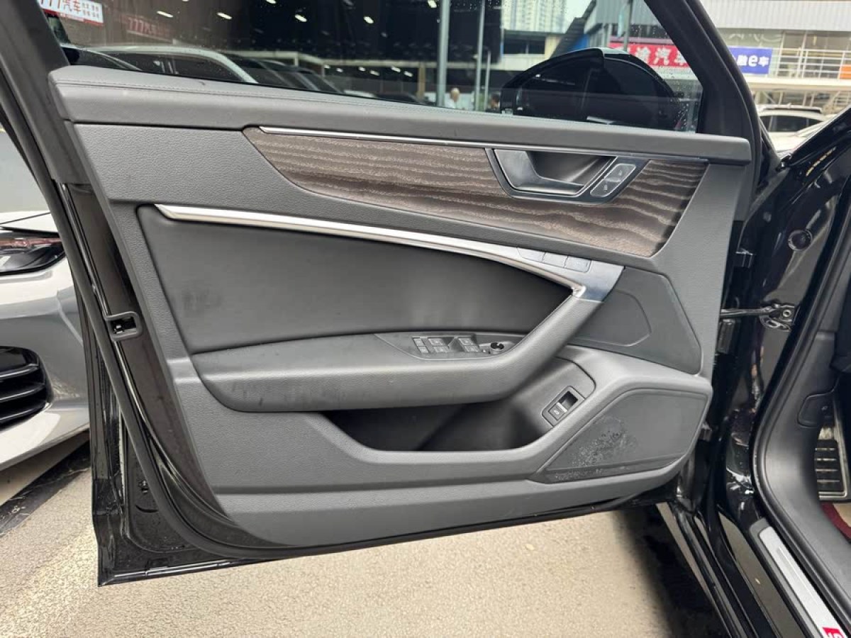 奧迪 奧迪A6L  2025款 45 TFSI quattro 臻選動感型圖片