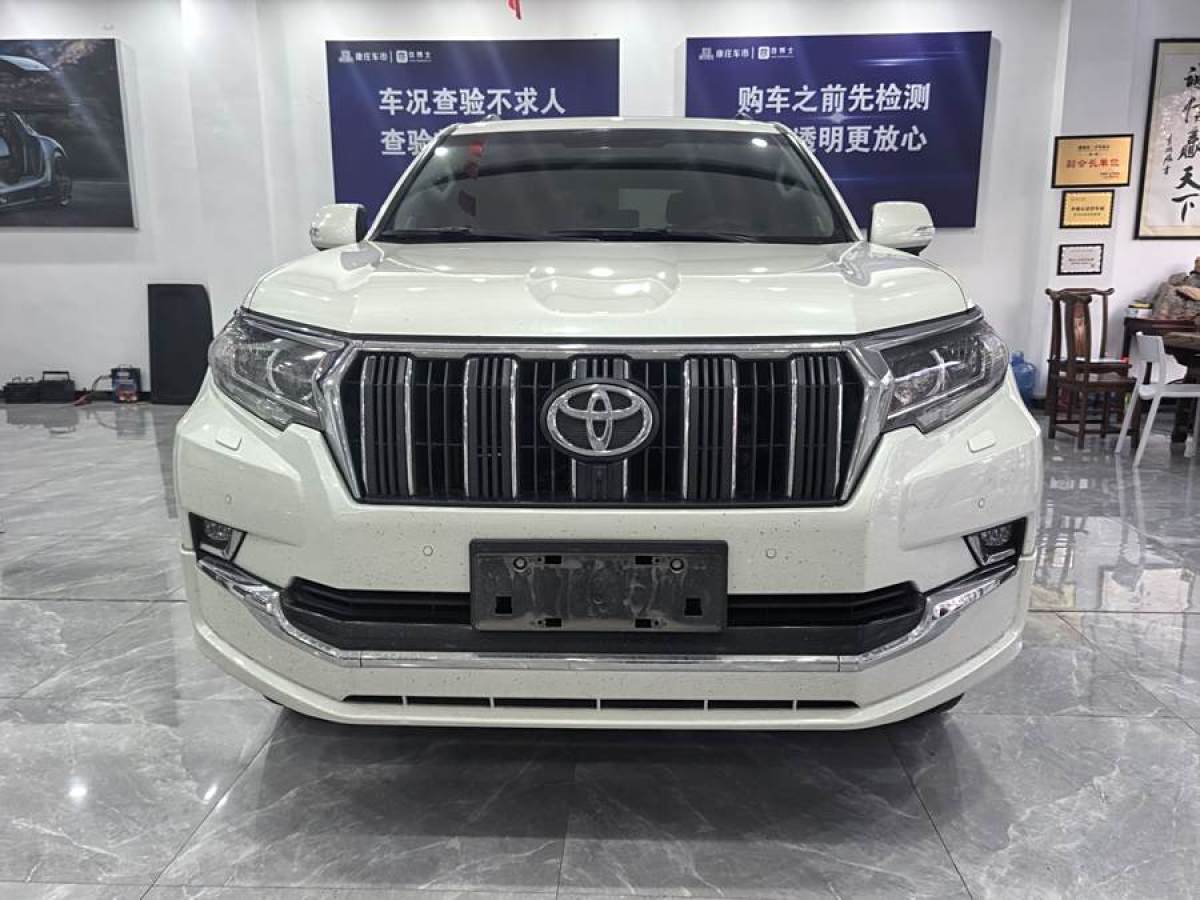 豐田 普拉多  2019款 3.5L 自動(dòng)TX-L尊享版后掛備胎圖片